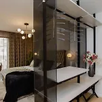 Apartment Front Maal, Private & Parking Split