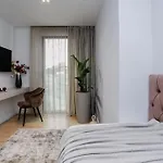 Apartment Front Maal, Private & Parking